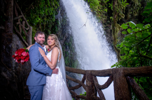 Elope in Costa Rica 2021 waterfall la paz