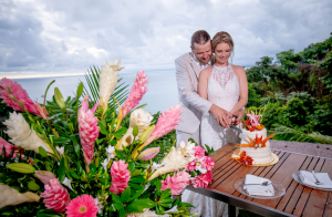 elope in costa rica 2021 